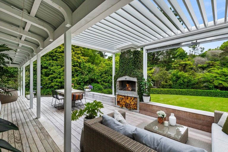 Photo of property in 47 Waipuia Place, Greenhithe, Auckland, 0632