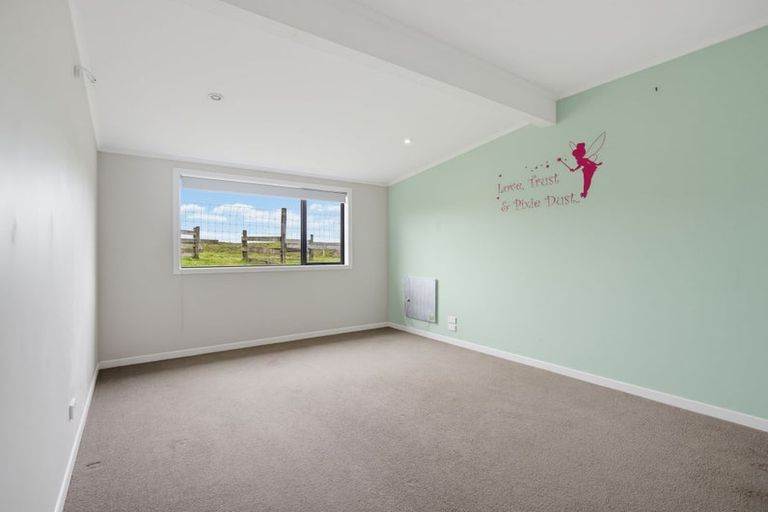 Photo of property in 265 Wilson Road, South Head, Helensville, 0874