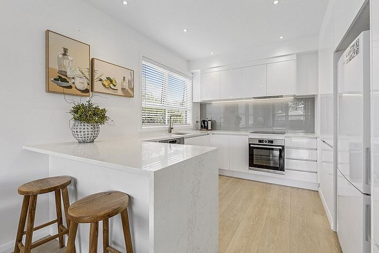 Photo of property in 47a Seine Road, Forrest Hill, Auckland, 0620