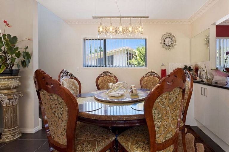 Photo of property in 80a Don Buck Road, Massey, Auckland, 0614