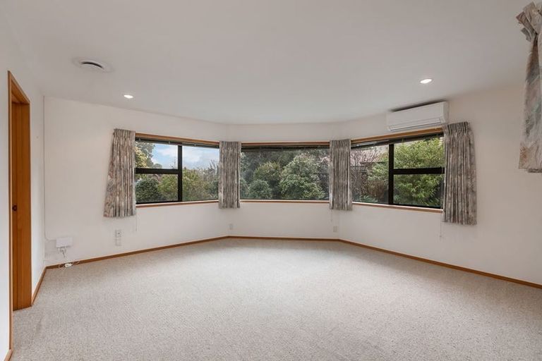 Photo of property in 7 Nickell Place, Orewa, 0931