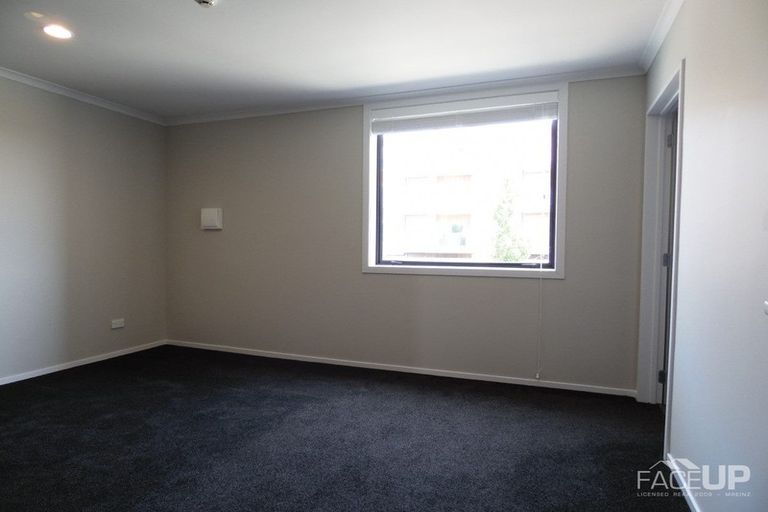 Photo of property in 213 Hobsonville Point Road, Hobsonville, Auckland, 0616