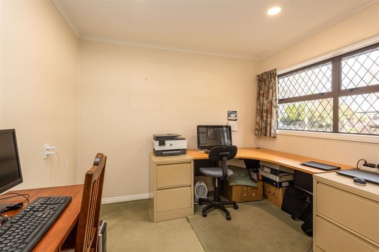 Photo of property in 24 Tomes Road, St Albans, Christchurch, 8052
