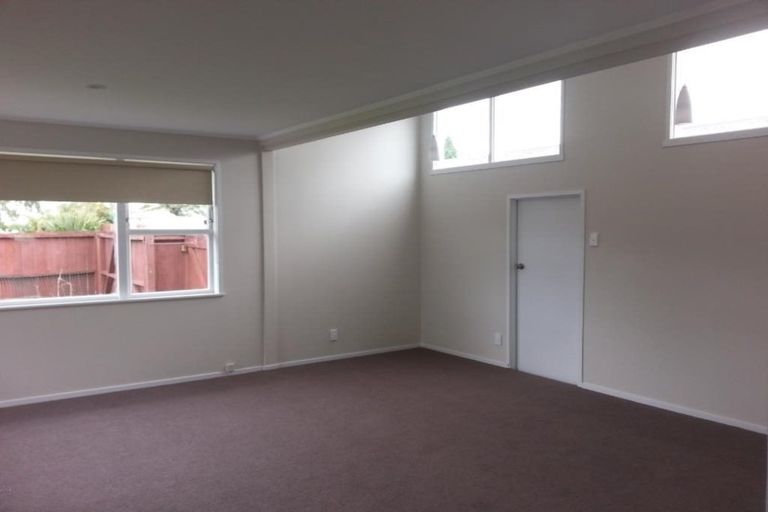 Photo of property in 8 President Avenue, Papakura, 2110