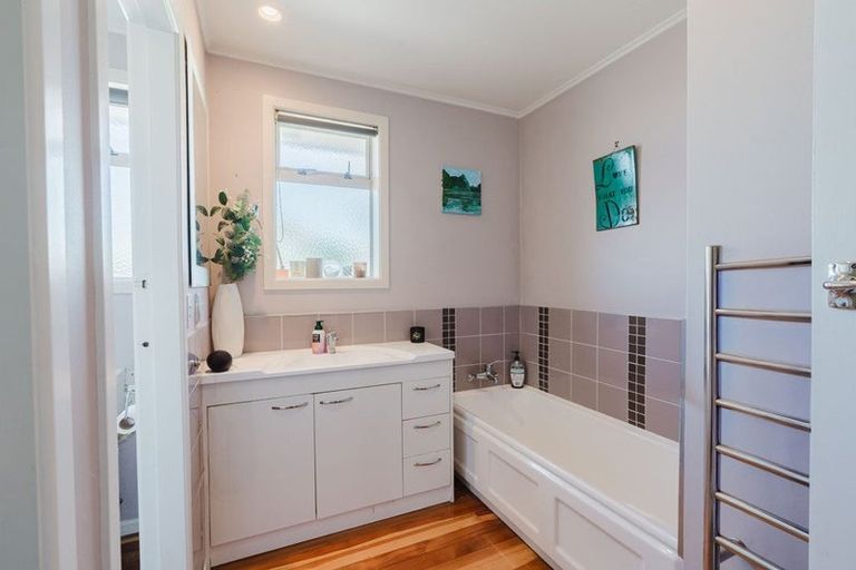 Photo of property in 14 Jeanette Street, Glenview, Hamilton, 3206