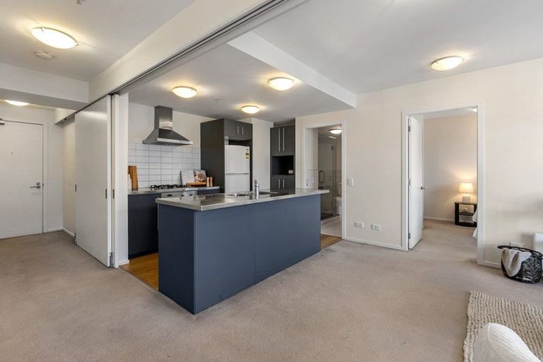 Photo of property in Sol Apartments, 10/37 Jessie Street, Te Aro, Wellington, 6011