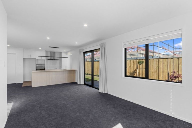 Photo of property in 33 Stackwood Avenue, Woodend, 7691