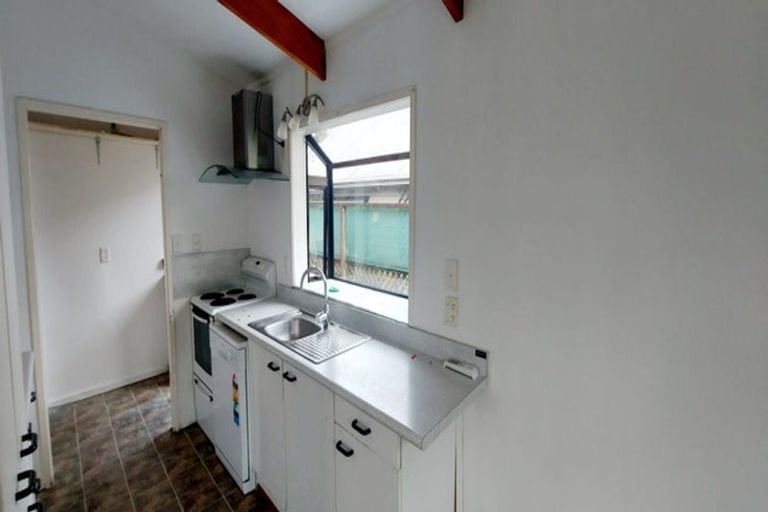 Photo of property in 1/166 Nile Road, Milford, Auckland, 0620