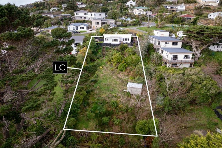 Photo of property in 28 Sheridan Terrace, Johnsonville, Wellington, 6037