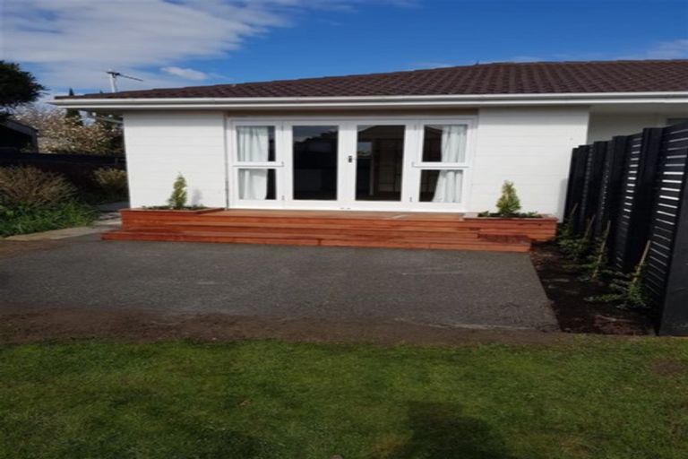 Photo of property in 1/40a Brookside Terrace, Bryndwr, Christchurch, 8053