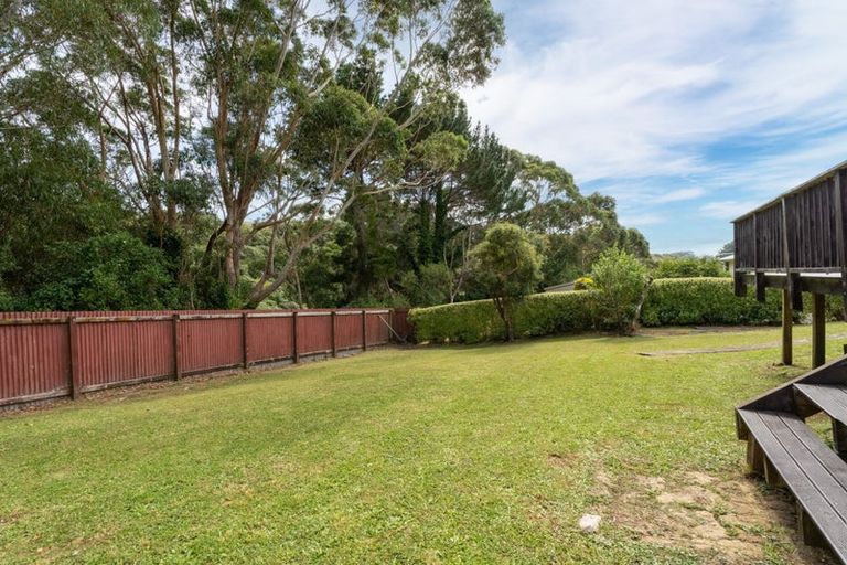 Photo of property in 25 Waihemo Street, Waitangirua, Porirua, 5024