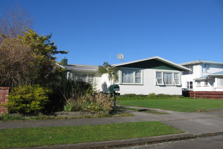 Photo of property in 9 Kaituna Street, Milson, Palmerston North, 4414