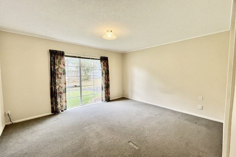 Photo of property in 1/169 Whites Line East, Waiwhetu, Lower Hutt, 5010