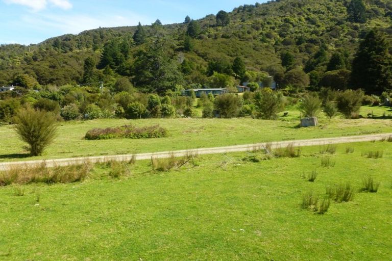Photo of property in 7184 Kenepuru Road, Raetihi, Picton, 7282