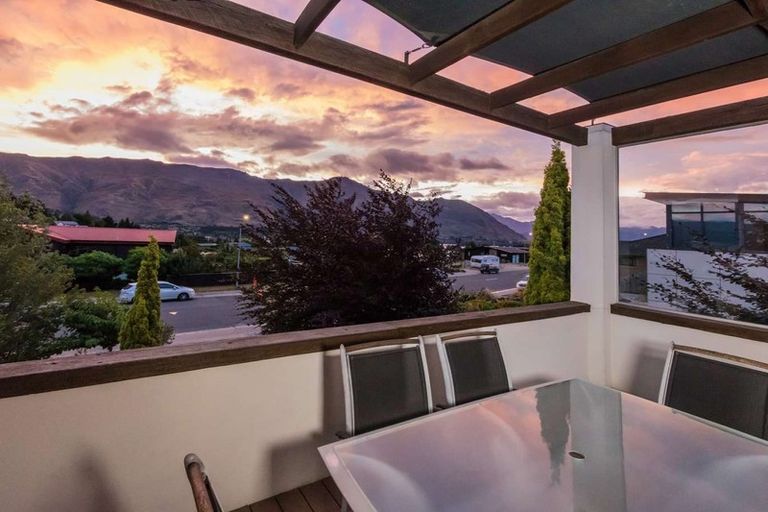 Photo of property in 41a Kings Drive, Wanaka, 9305