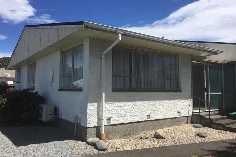 Photo of property in 1/7 Brake Street, Upper Riccarton, Christchurch, 8041