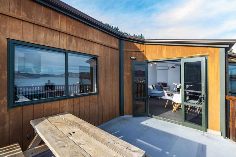 Photo of property in 9 Randolph Terrace, Lyttelton, 8082