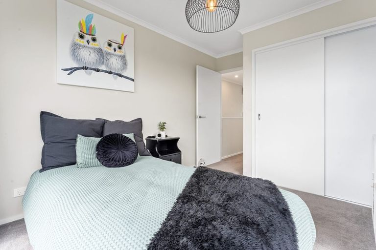 Photo of property in 73 Glidepath Road, Hobsonville, Auckland, 0616