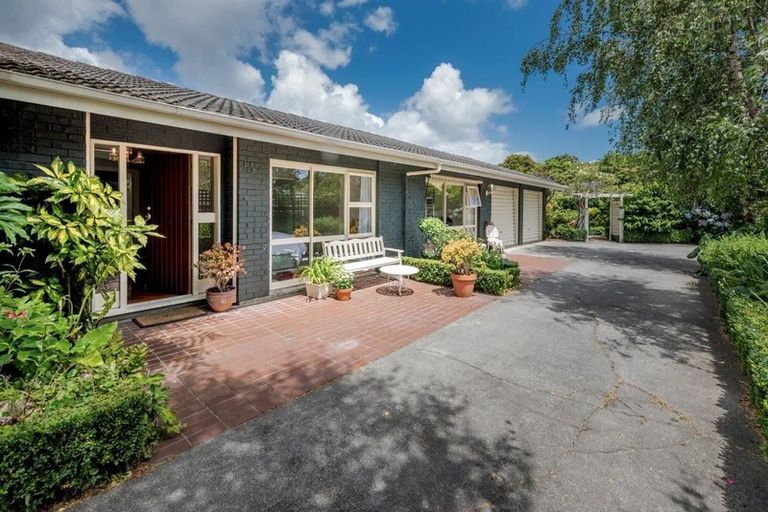 Photo of property in 248 Te Moana Road, Waikanae, 5036