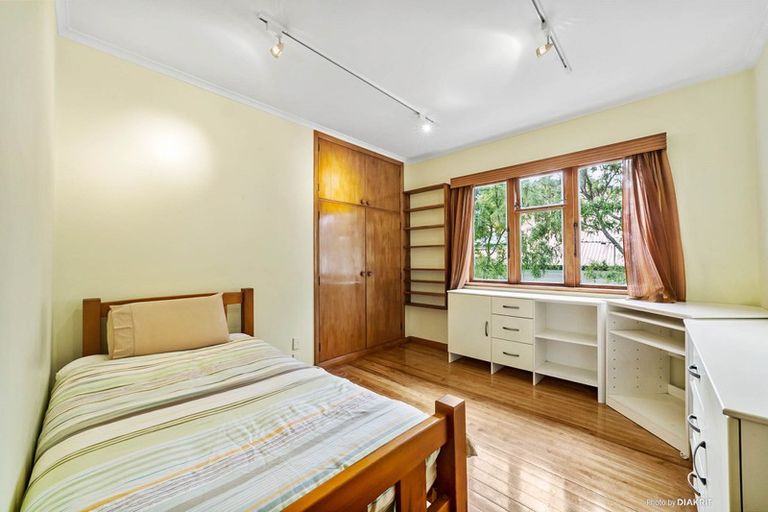 Photo of property in 12c Edinburgh Terrace, Berhampore, Wellington, 6023