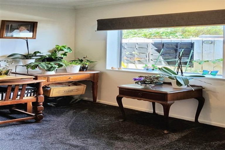 Photo of property in 37 Harore Road, Takanini, 2112