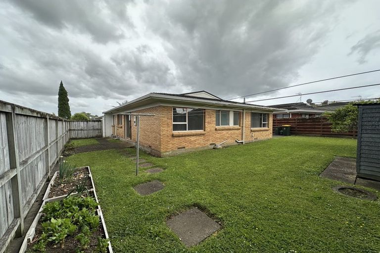 Photo of property in 2/78 Prince Regent Drive, Half Moon Bay, Auckland, 2012