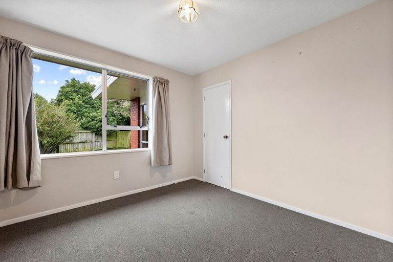 Photo of property in 60 Orrick Crescent, Avondale, Christchurch, 8061