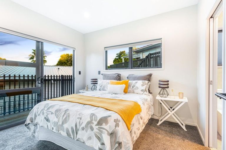 Photo of property in 6a Zingaro Place, Massey, Auckland, 0614