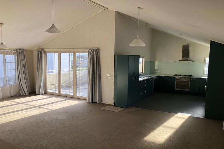 Photo of property in 82b Charles Street, Westshore, Napier, 4110