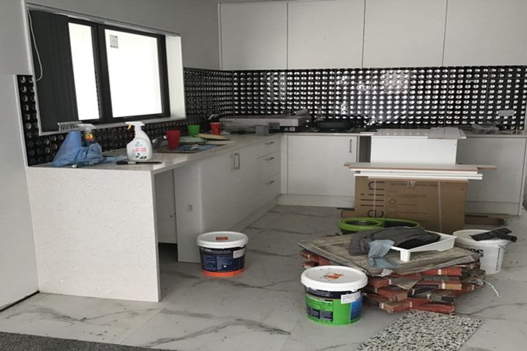 Photo of property in 18 Brunner Road, Glen Eden, Auckland, 0602