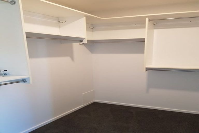 Photo of property in 5/14 Fields Parade, Oteha, Auckland, 0632