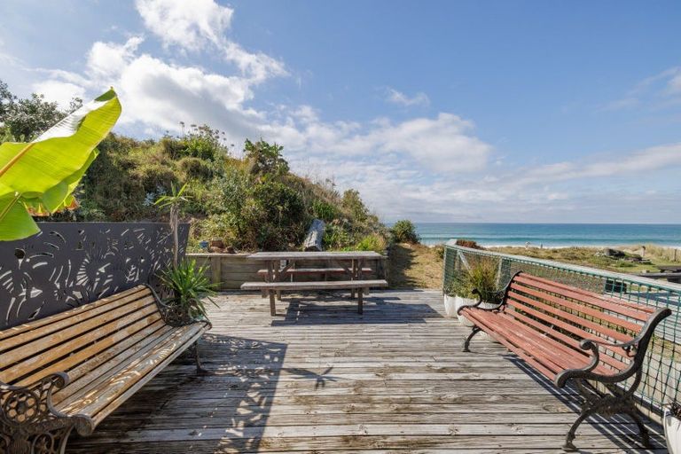Photo of property in 563 Pukehina Parade, Pukehina, Te Puke, 3189