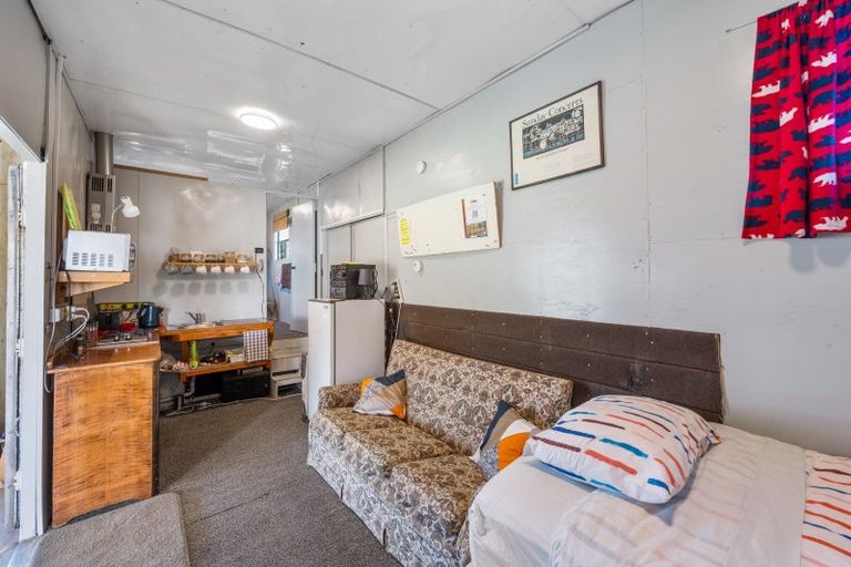 Photo of property in The Crows Nest Backpackers, 3365 Ida Valley-omakau Road, Oturehua, 9387