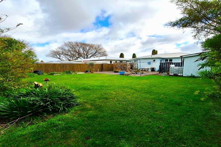 Photo of property in 32 Liverpool Street, Takaro, Palmerston North, 4412