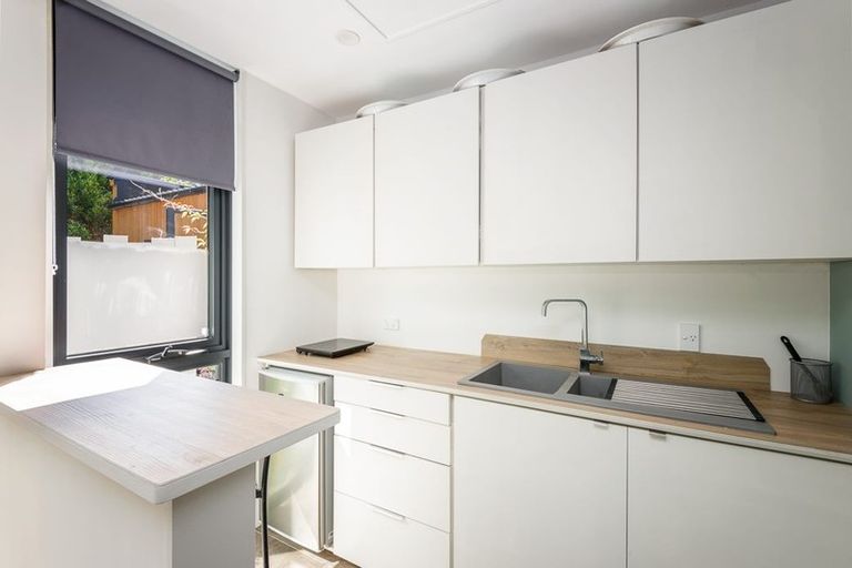 Photo of property in 3 Plumwood Lane, Cashmere, Christchurch, 8022