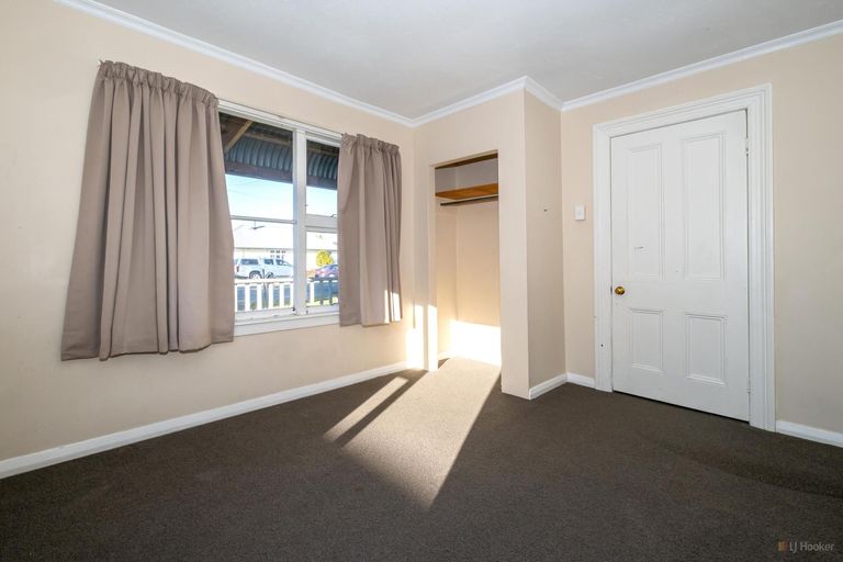 Photo of property in 1 Augustine Street, Waimate, 7924