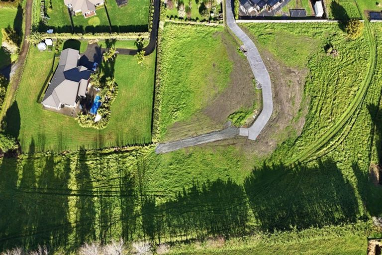 Photo of property in 15 Sands Road, Glenbervie, 0173