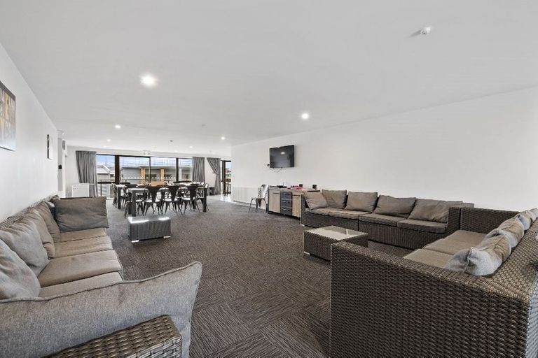 Photo of property in 16 Silverstone Drive, Cromwell, 9384