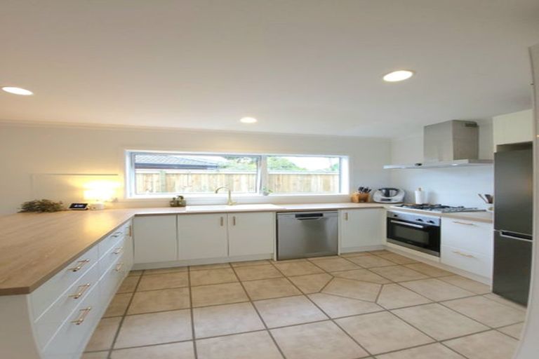 Photo of property in 15 Verbena Glen, Mount Maunganui, 3116