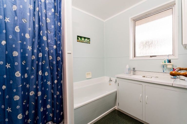 Photo of property in 32 Salmond Street, Halfway Bush, Dunedin, 9010
