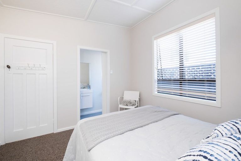 Photo of property in 12 Moori Road, Waimarama, 4294