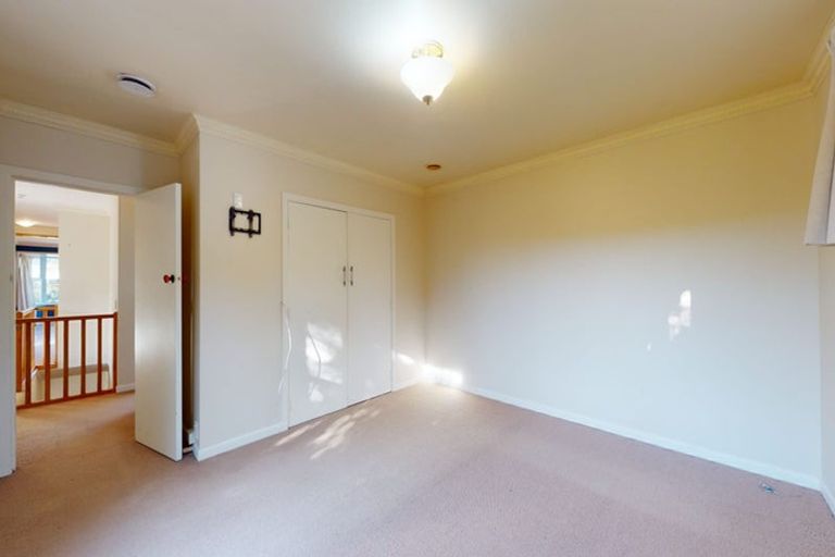 Photo of property in 10 Khouri Avenue, Karori, Wellington, 6012
