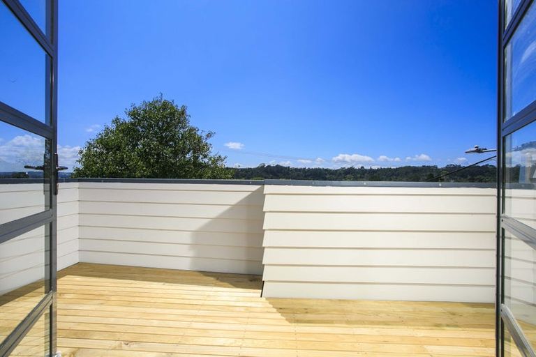 Photo of property in 420/18 Sunnyhaven Avenue, Beach Haven, Auckland, 0626