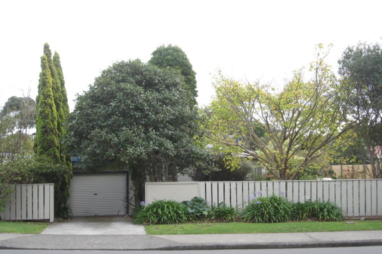 Photo of property in 221 Matai Road, Raumati Beach, Paraparaumu, 5032