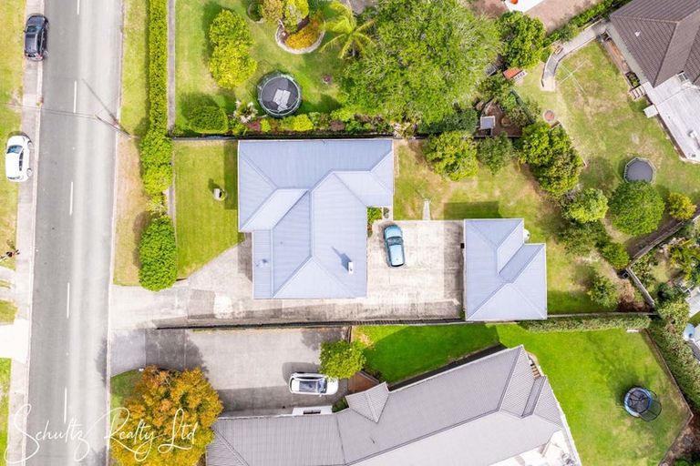 Photo of property in 25 Whaka Street, Maungaturoto, 0520