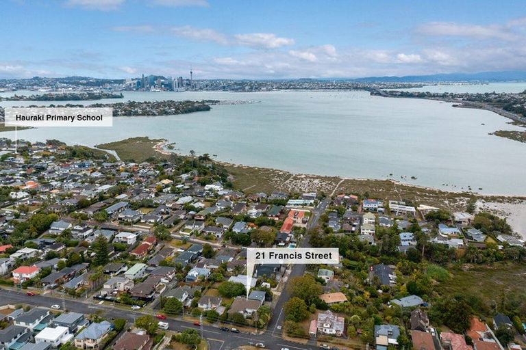 Photo of property in 21 Francis Street, Hauraki, Auckland, 0622