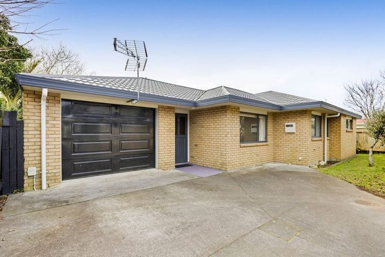 Photo of property in 17a Exeter Street, Brooklands, New Plymouth, 4310