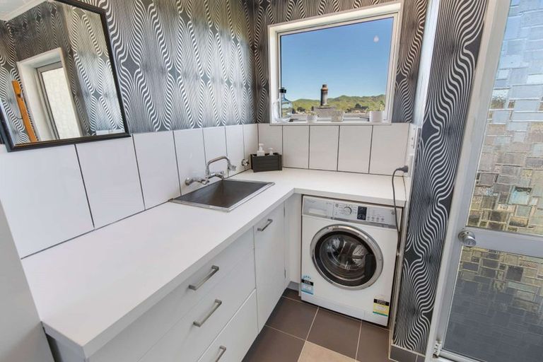 Photo of property in 40 Conclusion Street, Ascot Park, Porirua, 5024