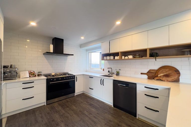 Photo of property in 14 Rosewood Court, Huntington, Hamilton, 3210