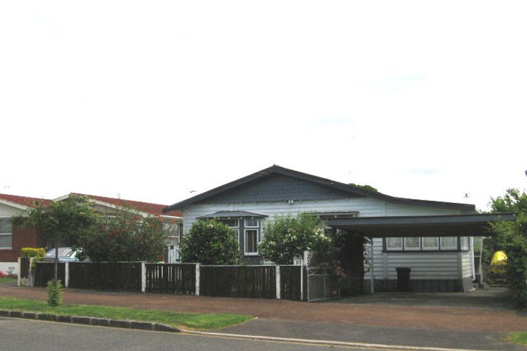 Photo of property in 30 Muripara Avenue, Point Chevalier, Auckland, 1022
